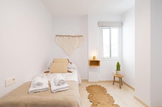 4 makuuhuone Asunto myytävänä paikassa Fuengirola - 495 000 € (Ref: 9896396)