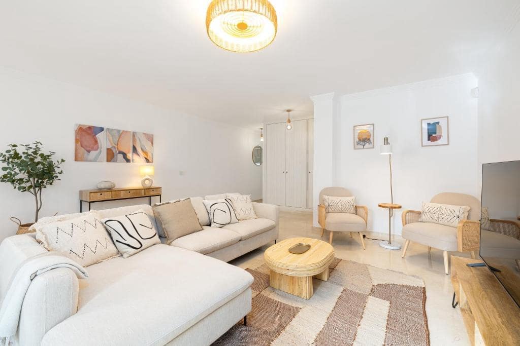 4 makuuhuone Asunto myytävänä paikassa Fuengirola - 495 000 € (Ref: 9896396)