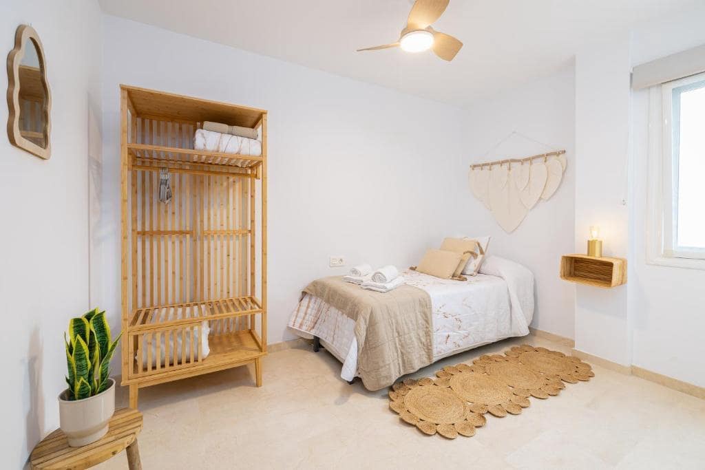 4 makuuhuone Asunto myytävänä paikassa Fuengirola - 495 000 € (Ref: 9896396)
