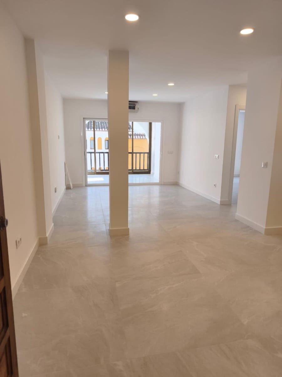 1 Zimmer Apartment zu vermieten in Fuengirola mit Pool Garage - 1.500 € (Ref: 9908079)