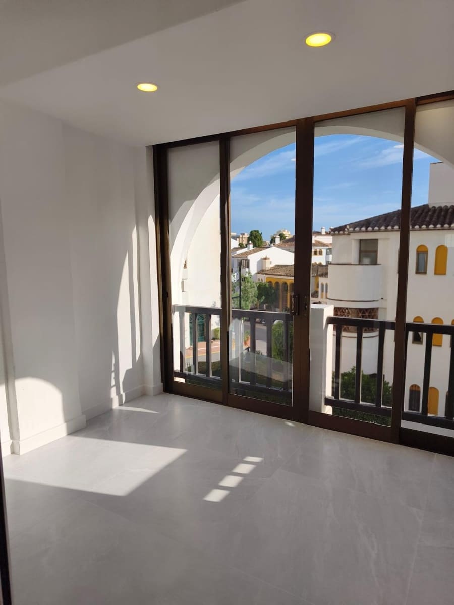 1 Zimmer Apartment zu vermieten in Fuengirola mit Pool Garage - 1.500 € (Ref: 9908079)