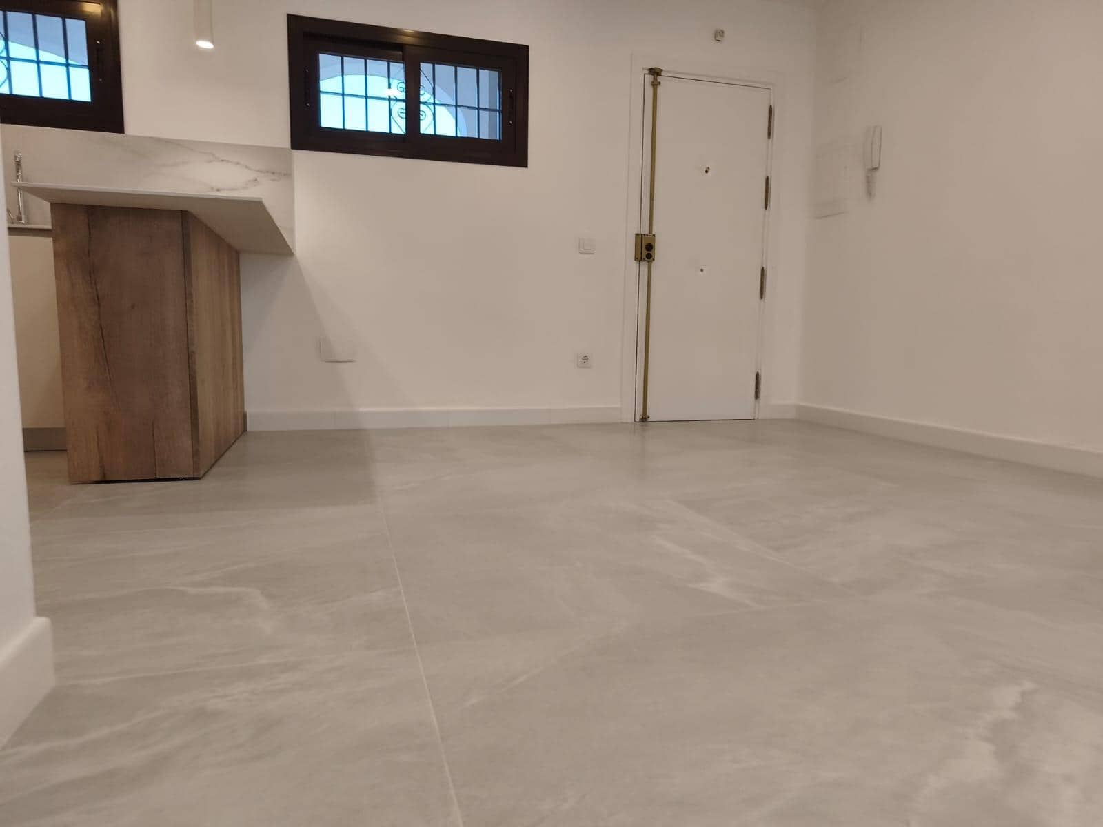 1 Zimmer Apartment zu vermieten in Fuengirola mit Pool Garage - 1.500 € (Ref: 9908079)