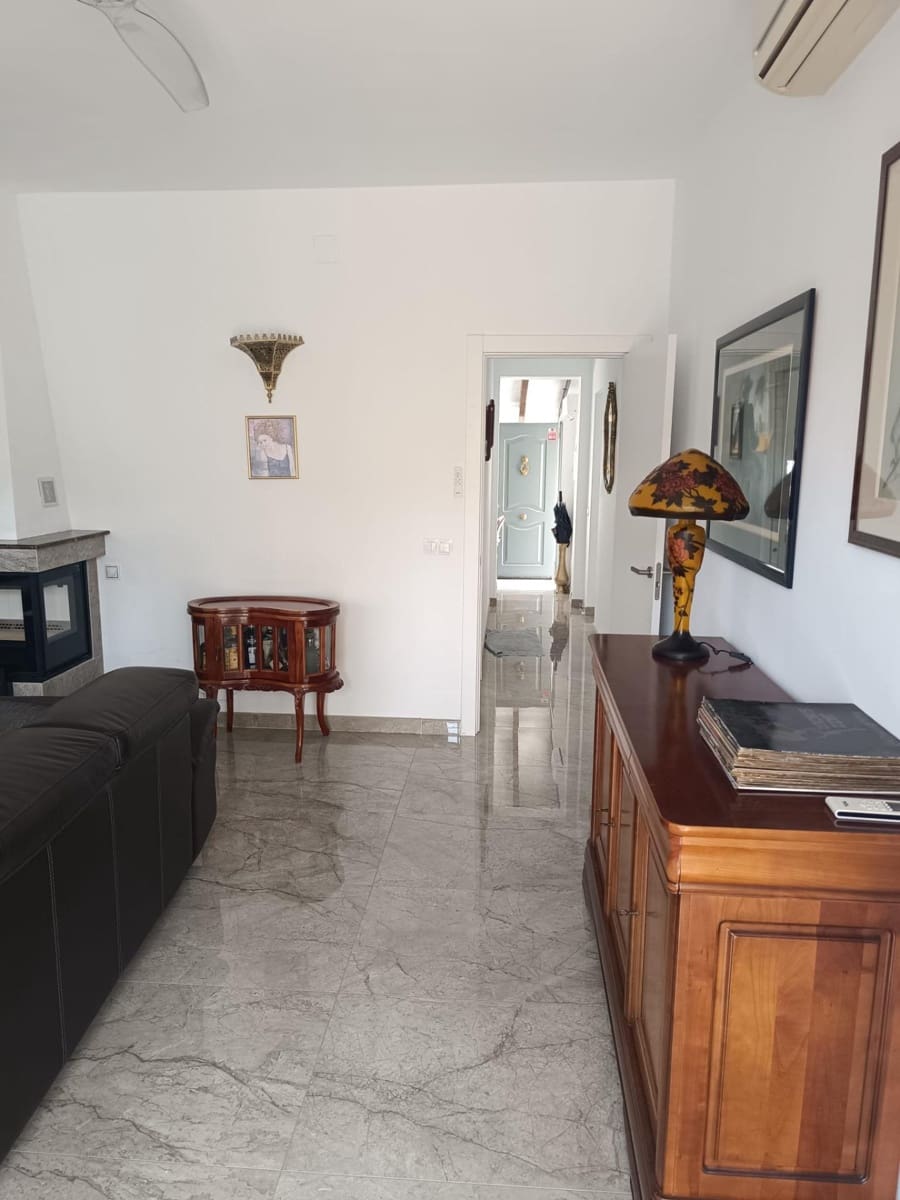 4 bedroom Townhouse for sale in Benalmadena with pool garage - € 650,000 (Ref: 9924656)