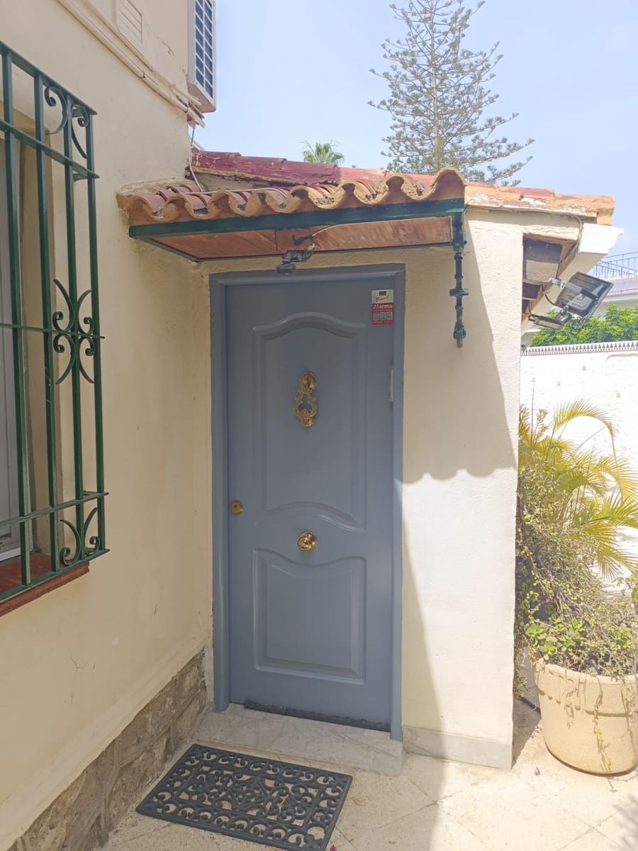 4 bedroom Townhouse for sale in Benalmadena with pool garage - € 650,000 (Ref: 9924656)
