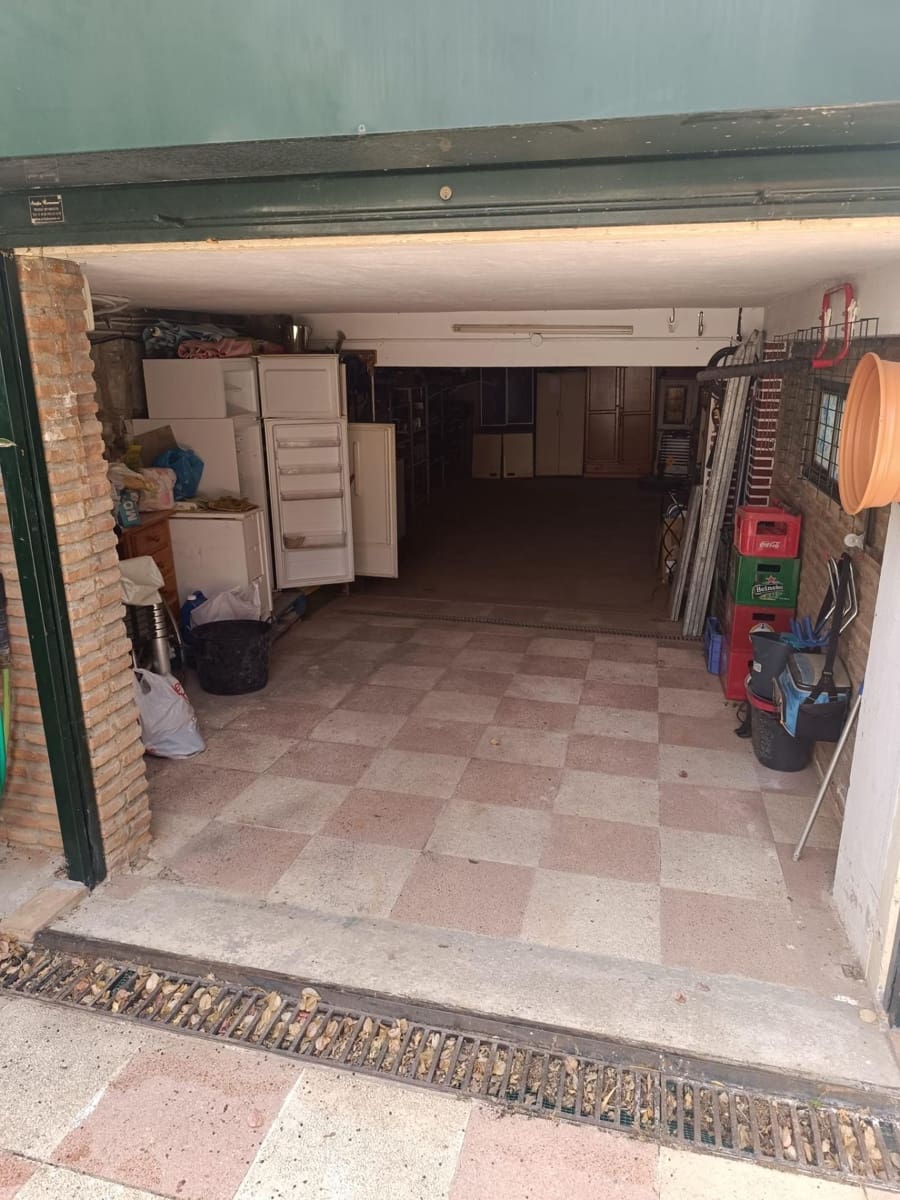 4 bedroom Townhouse for sale in Benalmadena with pool garage - € 650,000 (Ref: 9924656)