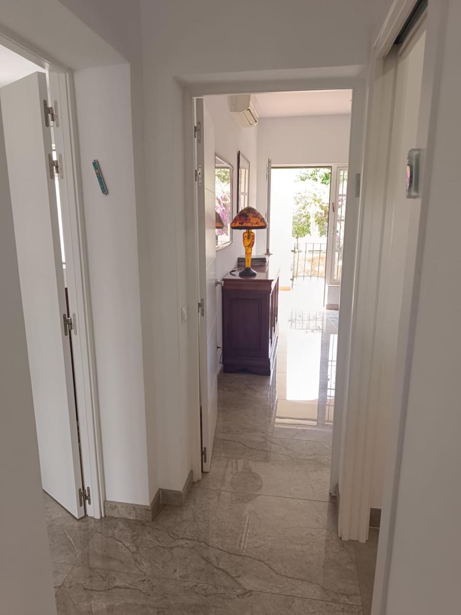 4 bedroom Townhouse for sale in Benalmadena with pool garage - € 650,000 (Ref: 9924656)