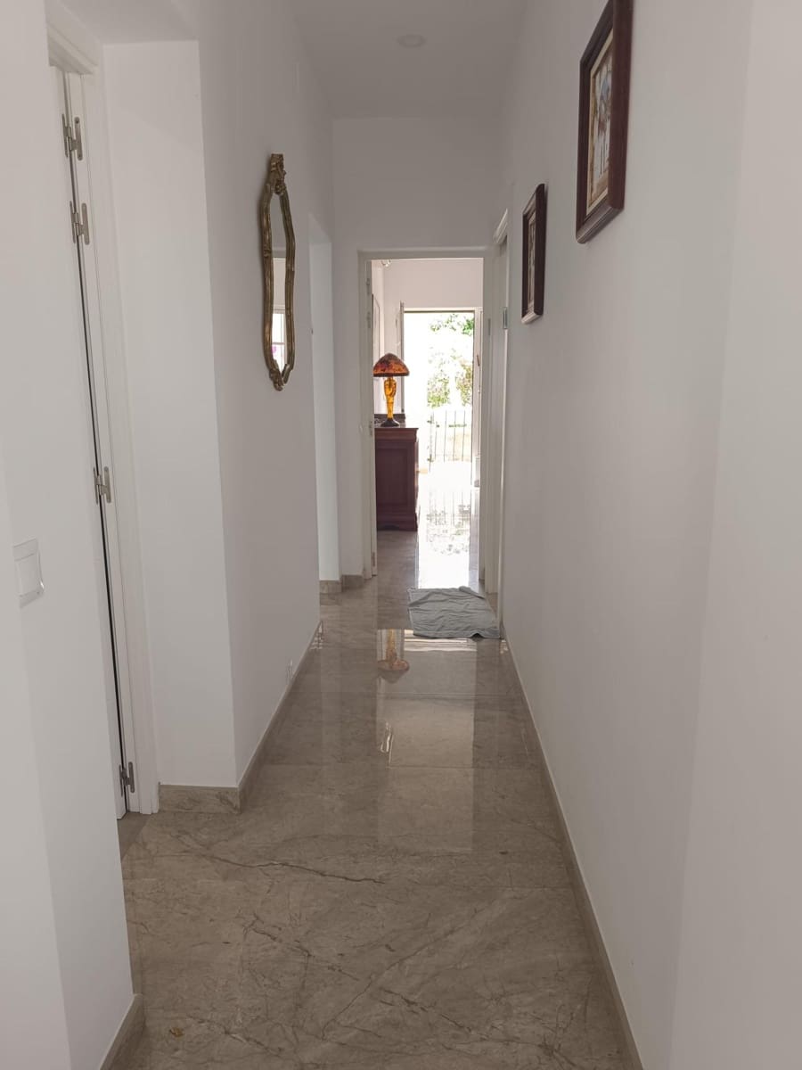 4 bedroom Townhouse for sale in Benalmadena with pool garage - € 650,000 (Ref: 9924656)