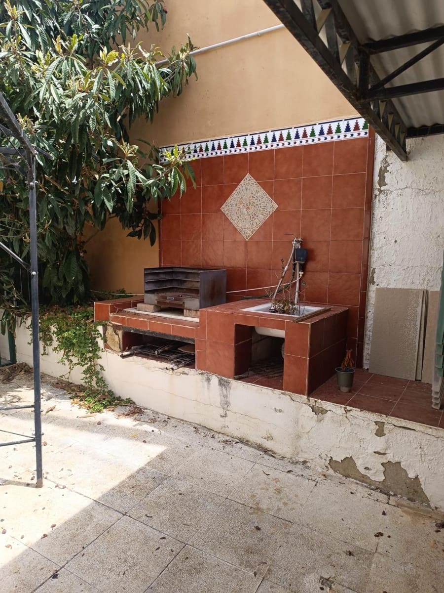 4 bedroom Townhouse for sale in Benalmadena with pool garage - € 650,000 (Ref: 9924656)