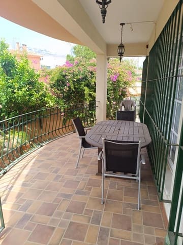 Casa de 4 habitaciones en Benalmádena en venta con piscina garaje - 650.000 € (Ref: 9924656)