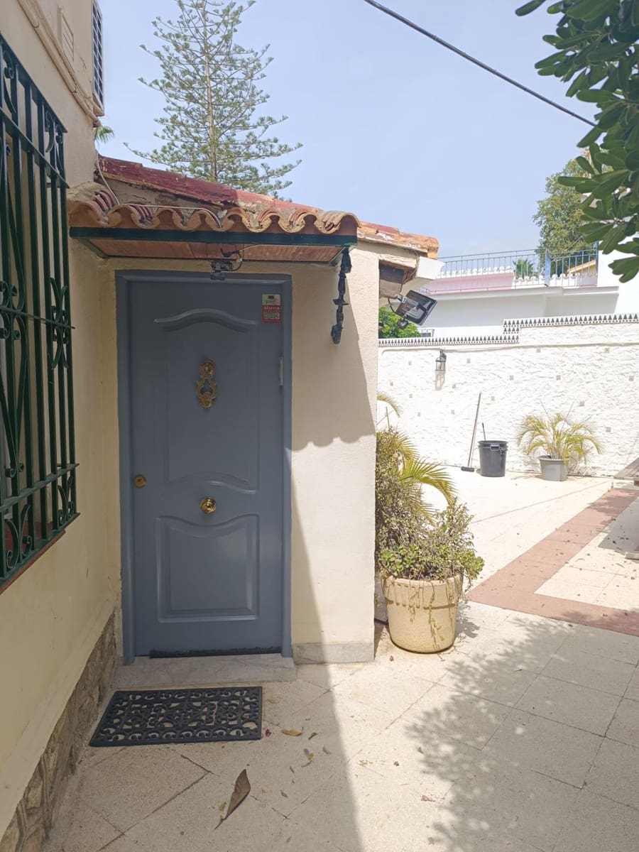 4 bedroom Townhouse for sale in Benalmadena with pool garage - € 650,000 (Ref: 9924656)