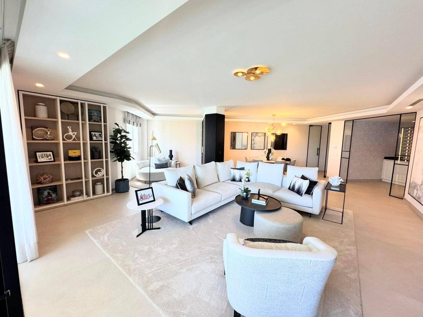 3 bedroom Flat for sale in Puerto Banus with pool garage - € 2,333,000 (Ref: 9930816)