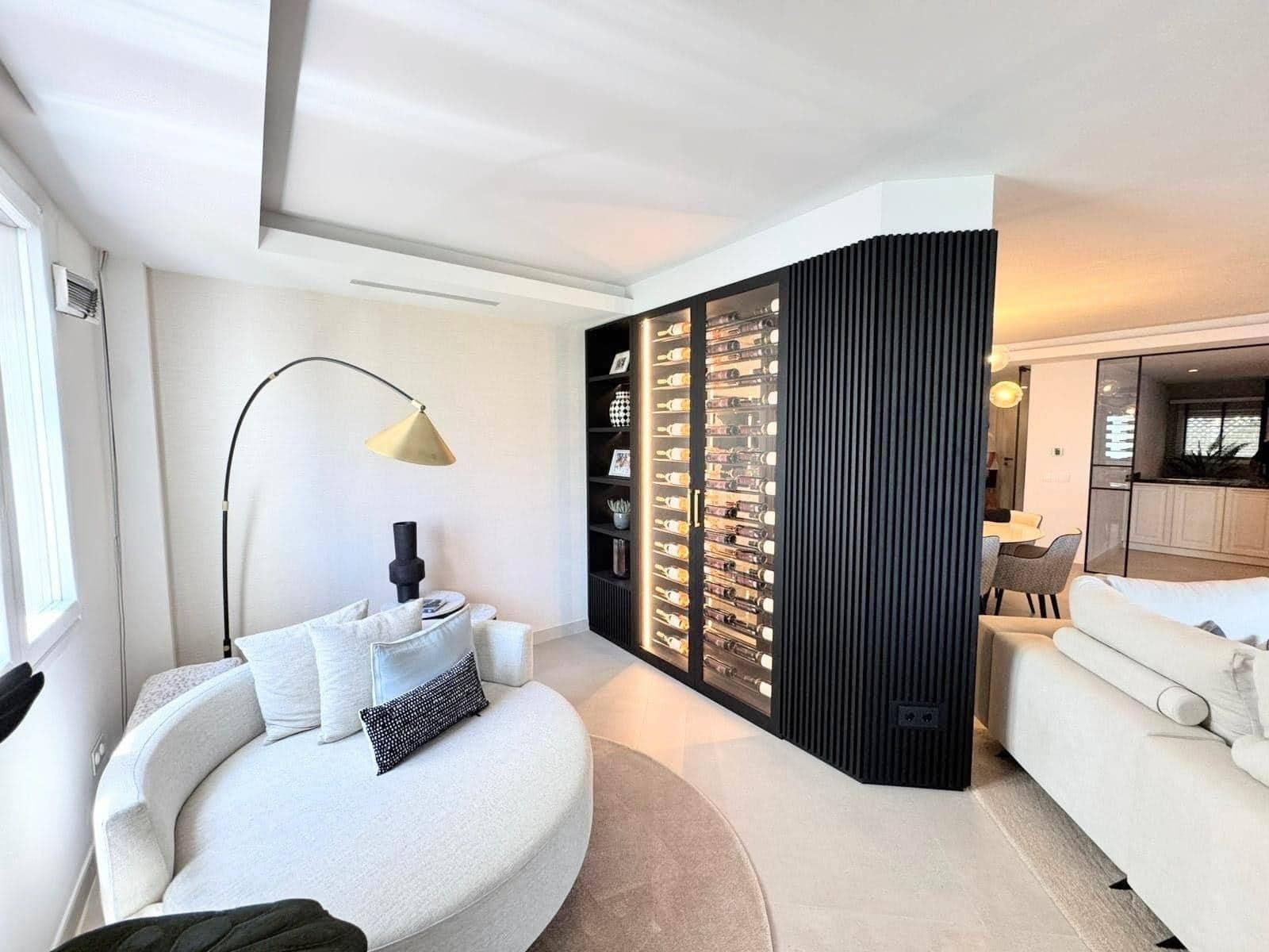 3 bedroom Flat for sale in Puerto Banus with pool garage - € 2,333,000 (Ref: 9930816)
