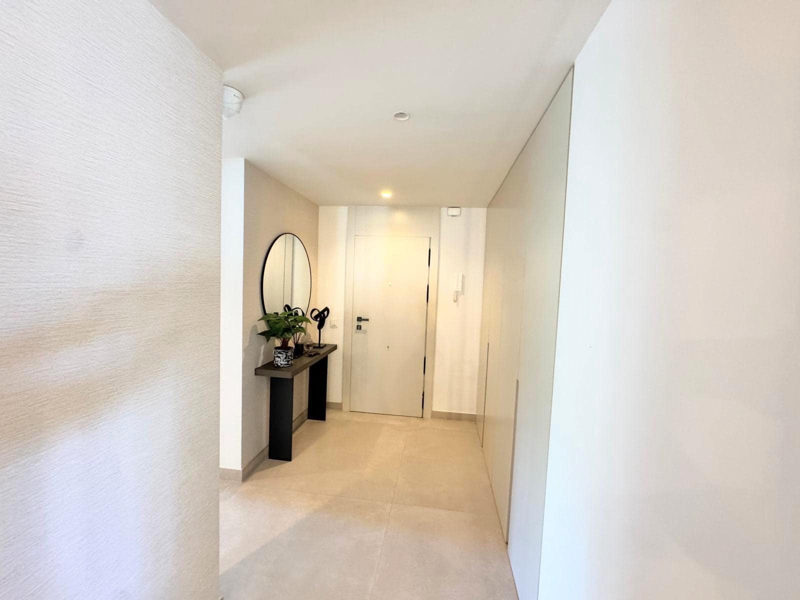 3 bedroom Flat for sale in Puerto Banus with pool garage - € 2,333,000 (Ref: 9930816)