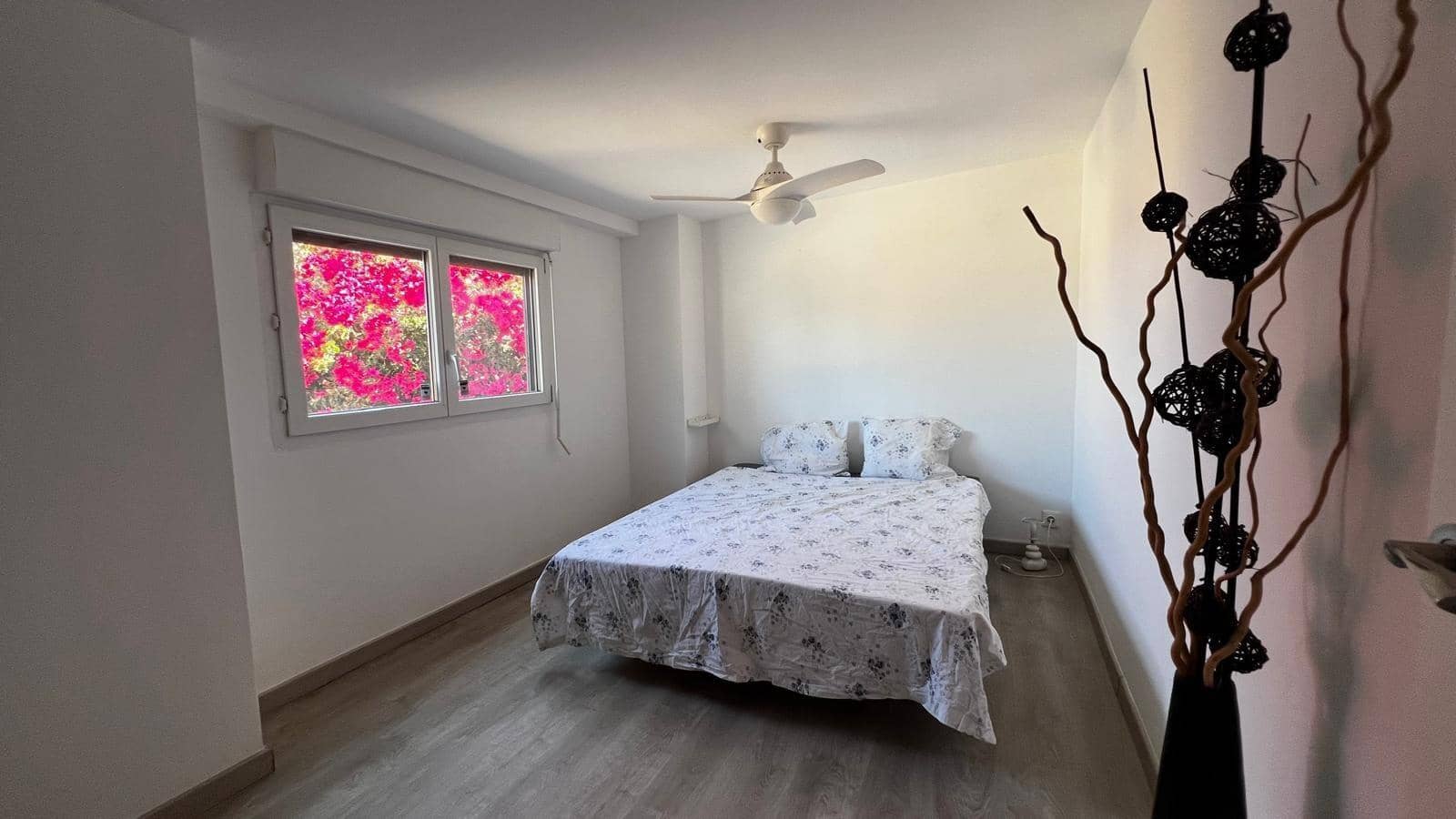 3 soveværelse Villa til salg i Fuengirola med swimmingpool - € 270.000 (Ref: 9936460)