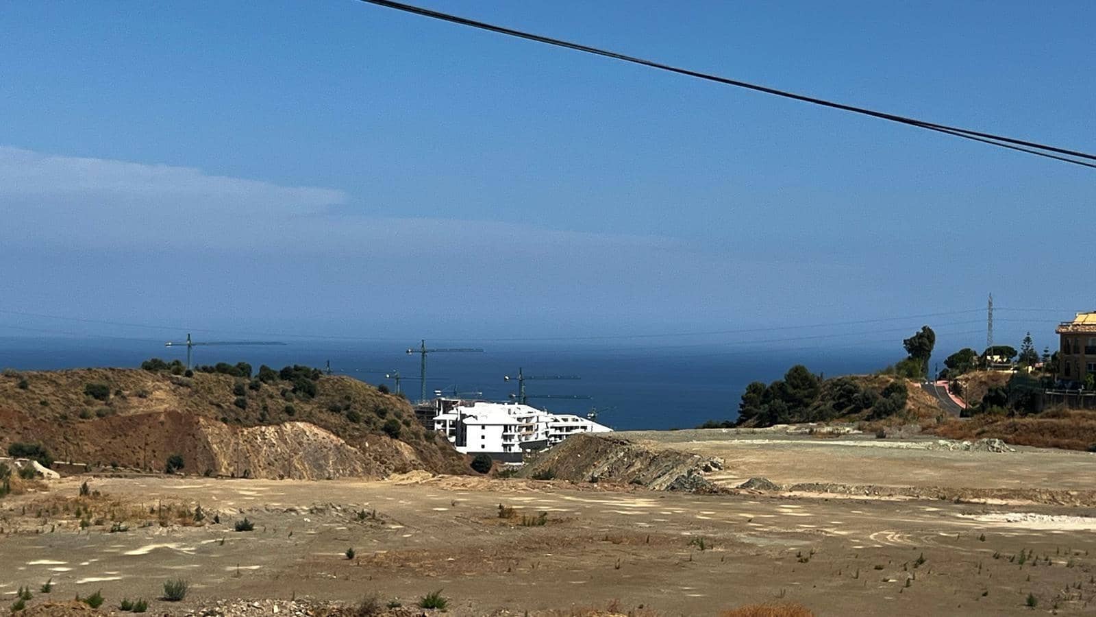 3 soveværelse Villa til salg i Fuengirola med swimmingpool - € 270.000 (Ref: 9936460)