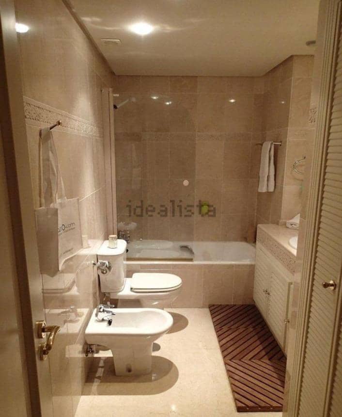 Piso de 2 habitaciones en Benalmádena en venta con piscina garaje - 720.000 € (Ref: 9938275)