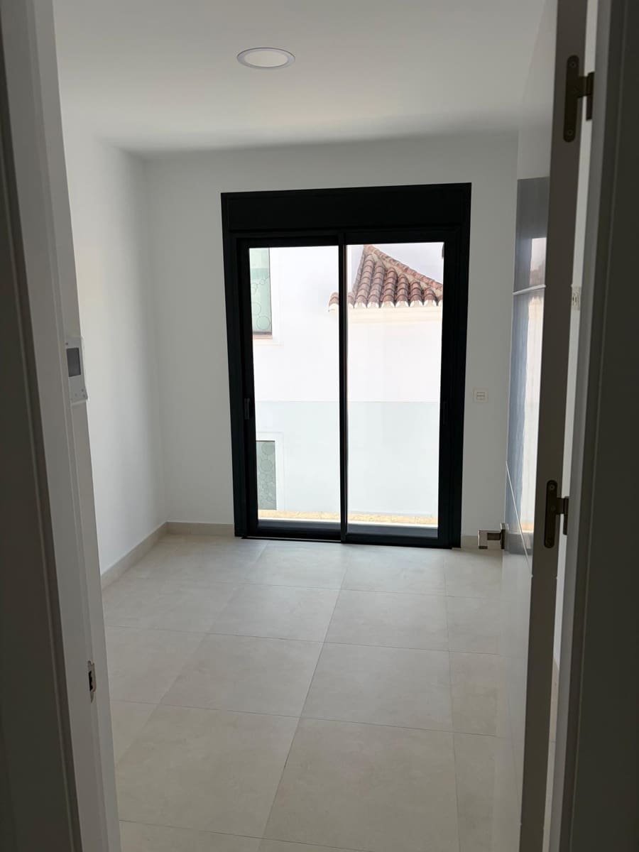 3 bedroom Terraced Villa for sale in Las Lagunas de Mijas with pool garage - € 455,000 (Ref: 9958042)