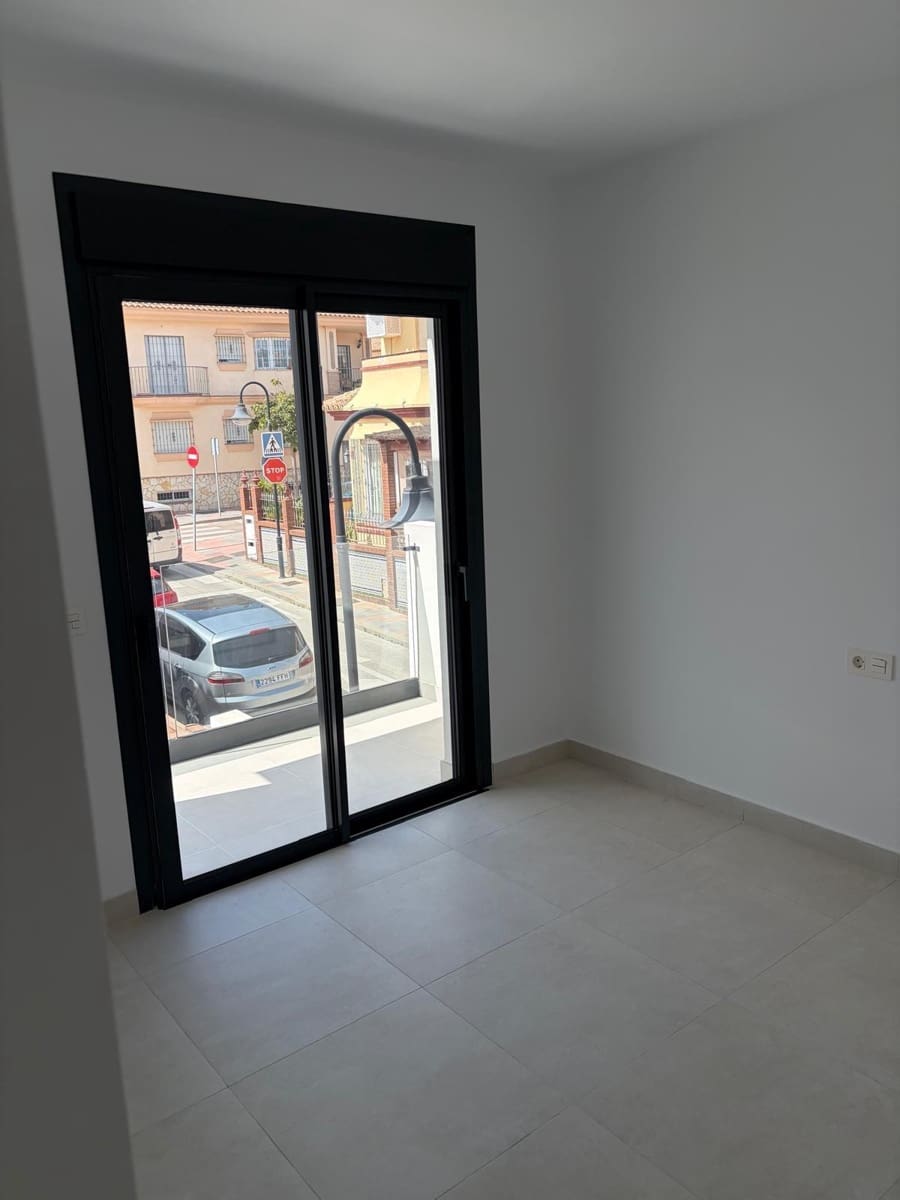 3 bedroom Terraced Villa for sale in Las Lagunas de Mijas with pool garage - € 455,000 (Ref: 9958042)