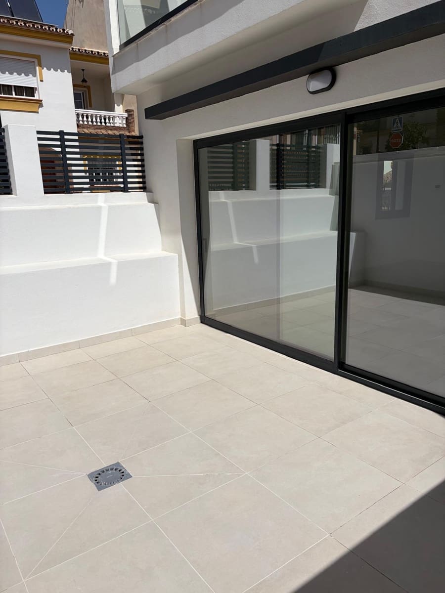 3 bedroom Terraced Villa for sale in Las Lagunas de Mijas with pool garage - € 455,000 (Ref: 9958042)