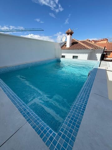3 soverom Rekkehus til salgs i Las Lagunas de Mijas, Mijas med svømmebasseng garasje - € 455 000 (Ref: 9958042)