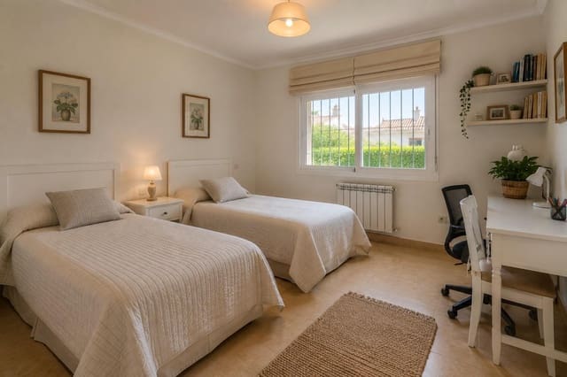 3 slaapkamer Rijtjeshuis te koop in Sitio de Calahonda, Mijas met garage - € 520.000 (Ref: 9958043)