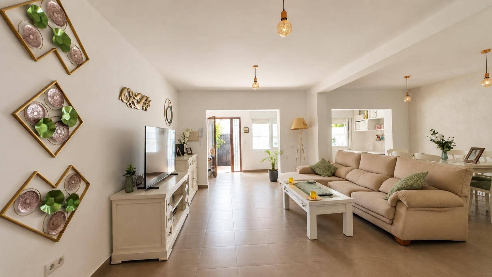 Pareado de 3 habitaciones en Benalmadena Costa en venta - 599.000 € (Ref: 9962769)