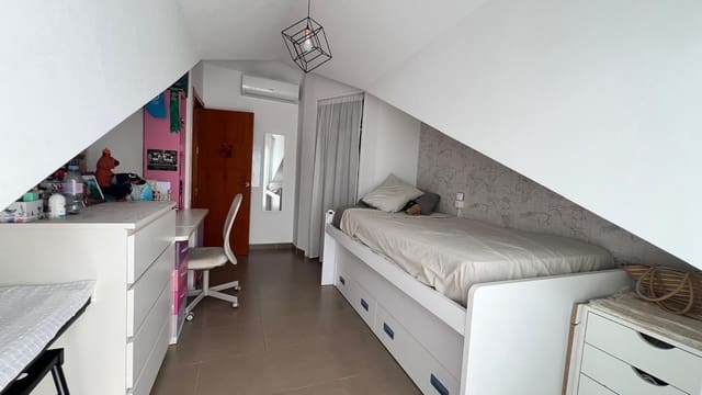 Pareado de 3 habitaciones en Benalmadena Costa, Benalmádena en venta - 599.000 € (Ref: 9962769)
