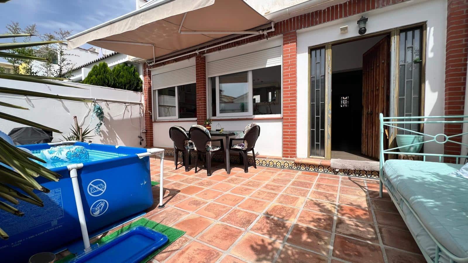 Pareado de 3 habitaciones en Benalmadena Costa en venta - 599.000 € (Ref: 9962769)
