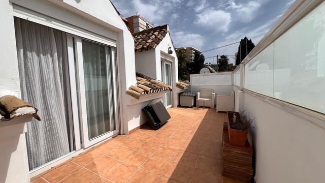 Pareado de 3 habitaciones en Benalmadena Costa, Benalmádena en venta - 599.000 € (Ref: 9962769)