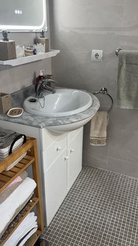 2 soveværelse Lejlighed til leje i Hacienda Torrequebrada, Benalmádena med swimmingpool garage - € 1.500 (Ref: 9979807)
