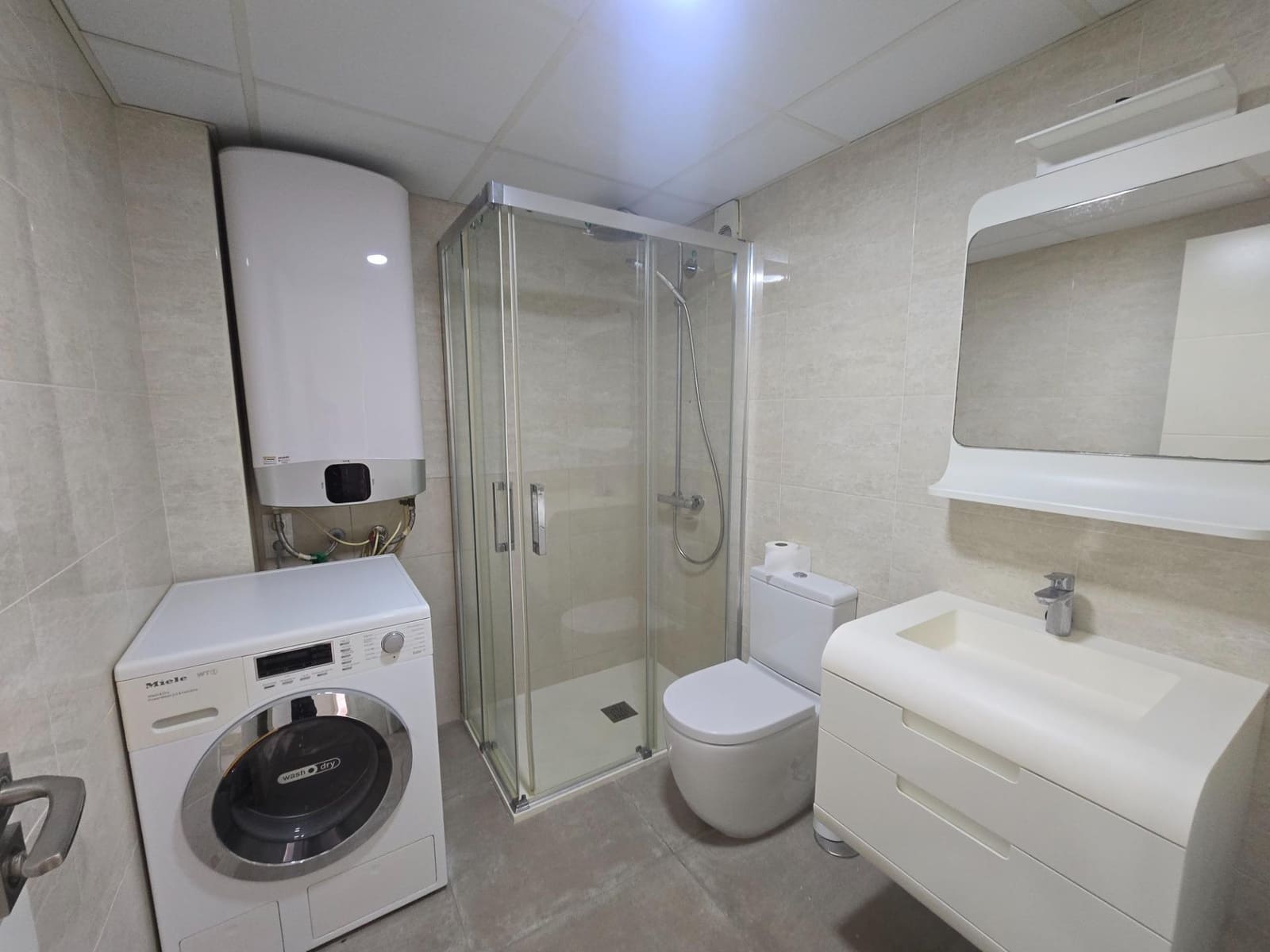1 soverom Leilighet til salgs i Benalmadena med svømmebasseng - € 322 000 (Ref: 9986933)