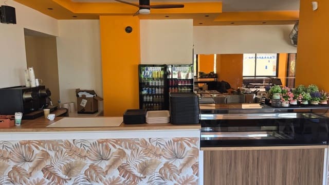 Erhverv til salg i Los Boliches , Fuengirola - € 1.500.000 (Ref: 9994305)