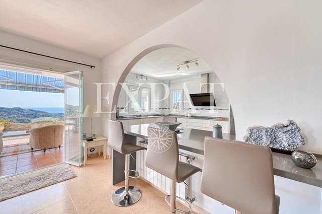 3 sypialnia Finka/Dom wiejski na sprzedaż w Sayalonga z basenem garażem - 875 000 € (Ref: 10080586)