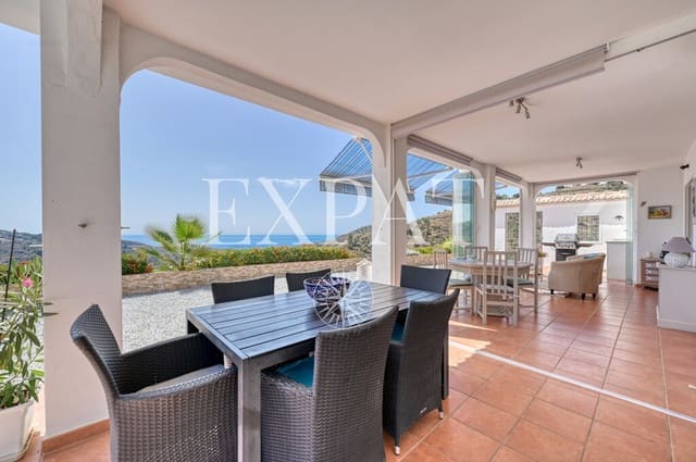 3 sypialnia Finka/Dom wiejski na sprzedaż w Sayalonga z basenem garażem - 875 000 € (Ref: 10080586)