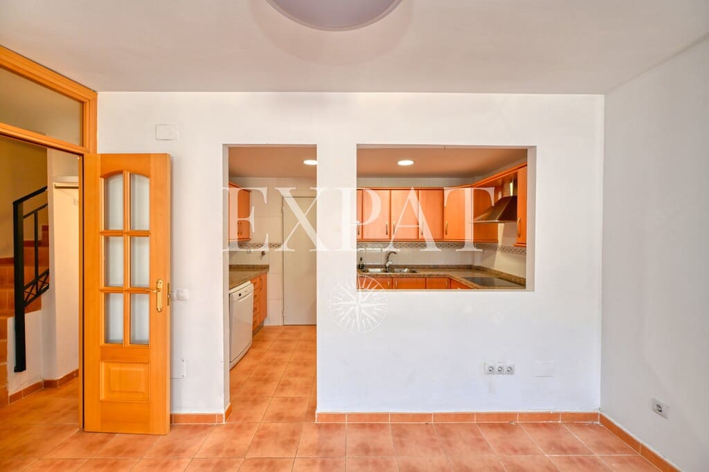 2 slaapkamer Huis te huur in Benajarafe met zwembad - € 1.200 (Ref: 10099798)