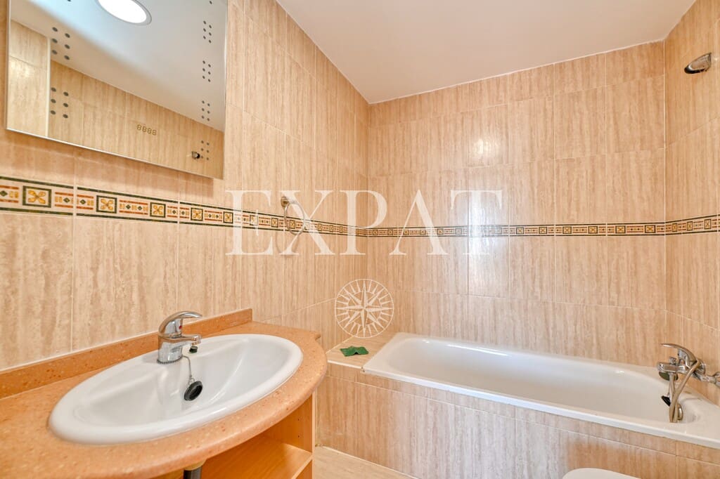 2 slaapkamer Huis te huur in Benajarafe met zwembad - € 1.200 (Ref: 10099798)