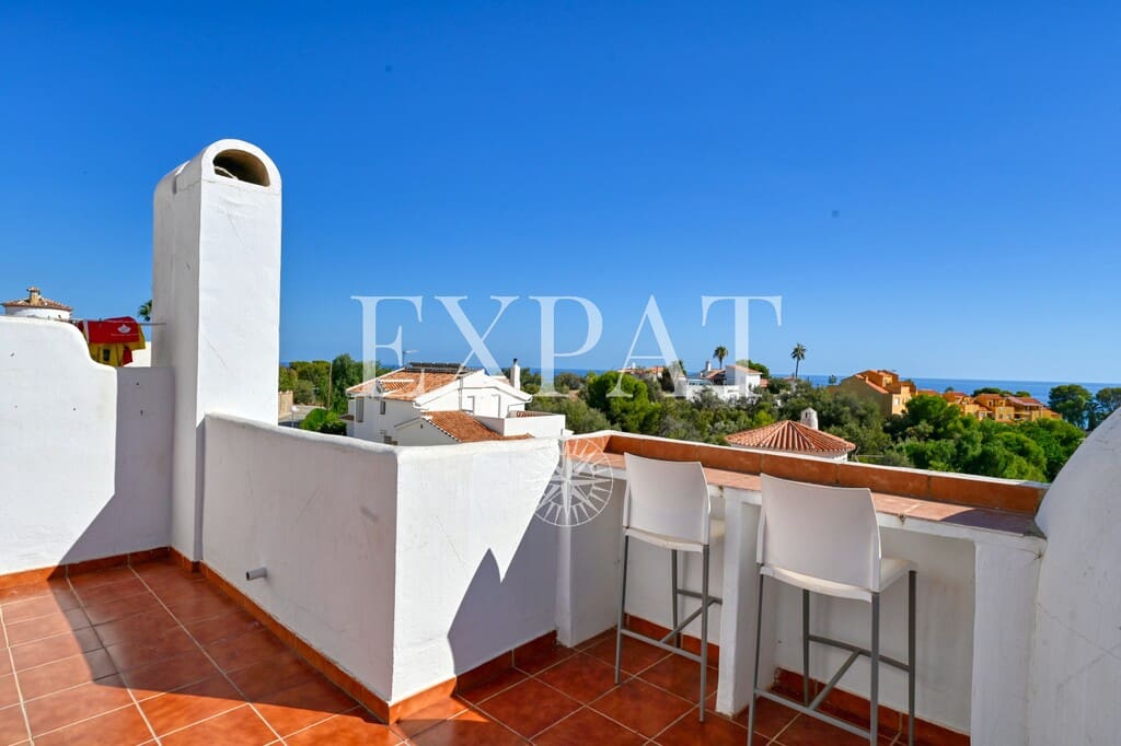 2 slaapkamer Huis te huur in Benajarafe met zwembad - € 1.200 (Ref: 10099798)