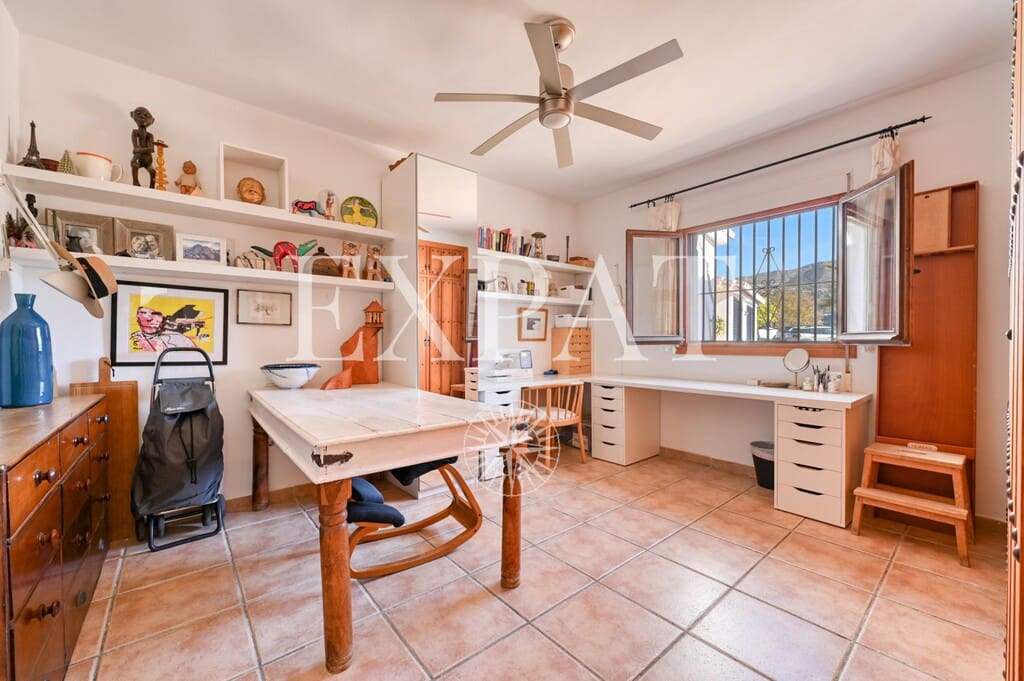 5 chambre Finca/Maison de Campagne à vendre à Competa avec piscine - 720 000 € (Ref: 10123587)