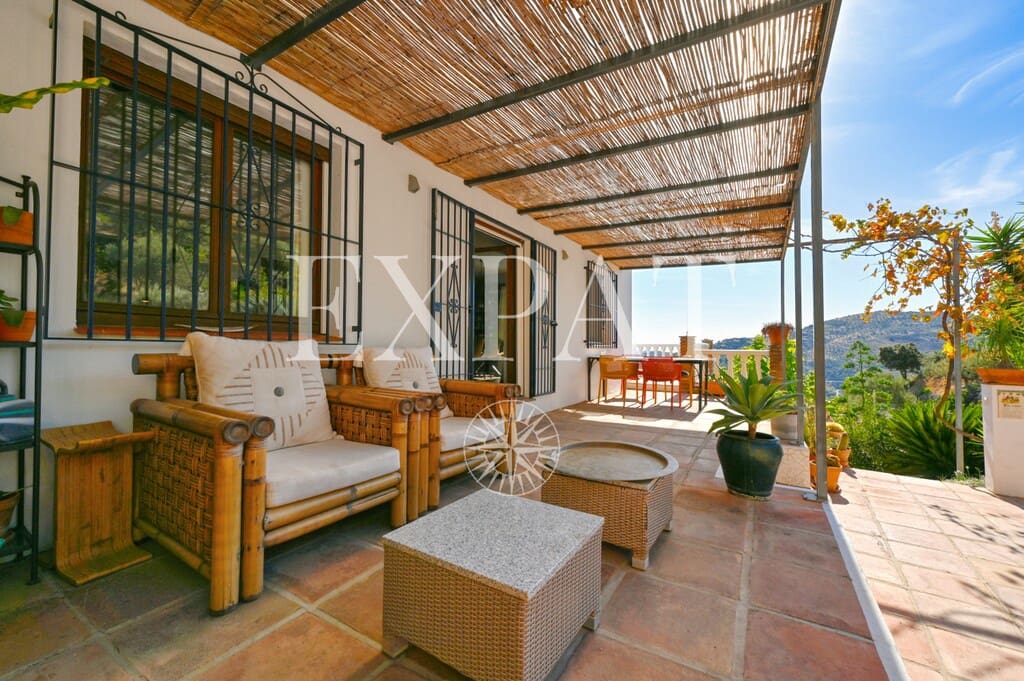 5 chambre Finca/Maison de Campagne à vendre à Competa avec piscine - 720 000 € (Ref: 10123587)
