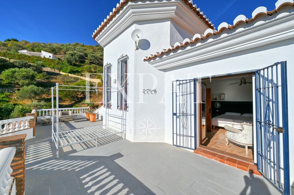 5 chambre Finca/Maison de Campagne à vendre à Competa avec piscine - 720 000 € (Ref: 10123587)