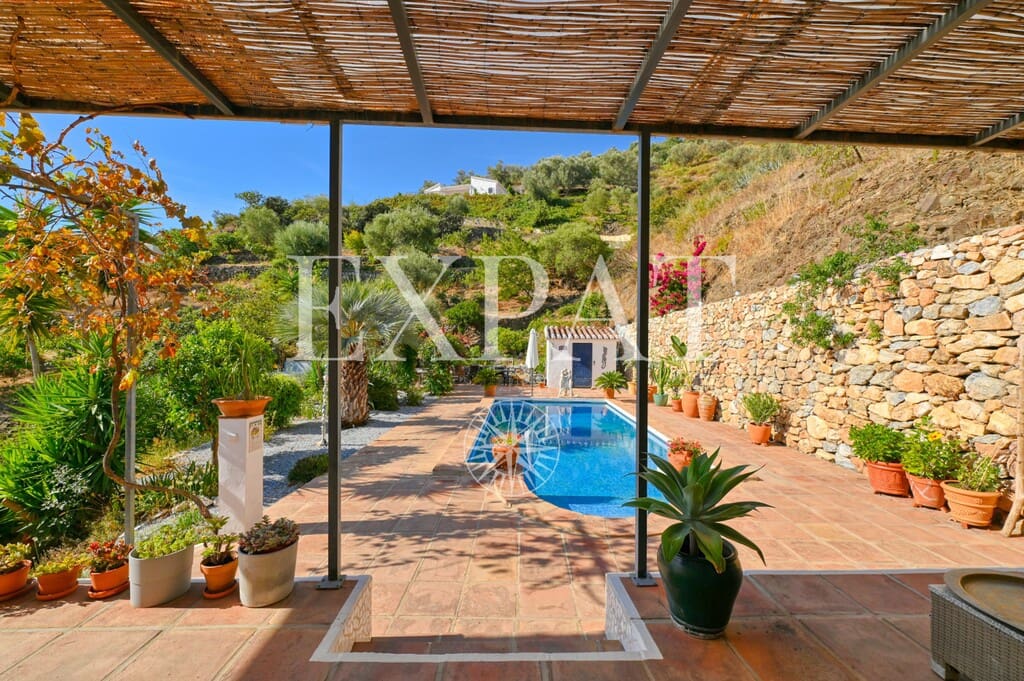 5 chambre Finca/Maison de Campagne à vendre à Competa avec piscine - 720 000 € (Ref: 10123587)