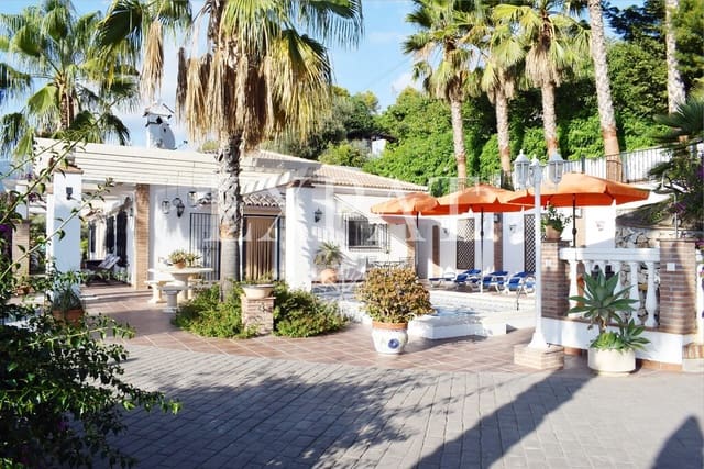 7 quarto Quinta/Casa Rural para venda em Cómpeta com piscina garagem - 1 495 000 € (Ref: 10131371)