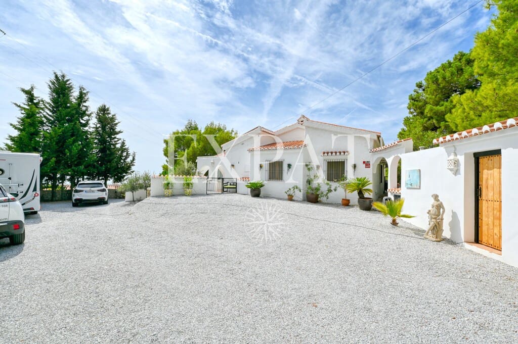 3 soverom Finca/Herregård til salgs i Competa med svømmebasseng garasje - € 595 000 (Ref: 10146408)