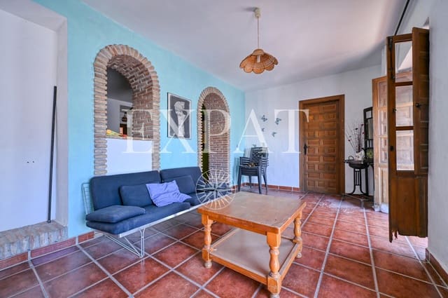 Casa de 4 habitaciones en Sayalonga en venta - 190.000 € (Ref: 10173426)