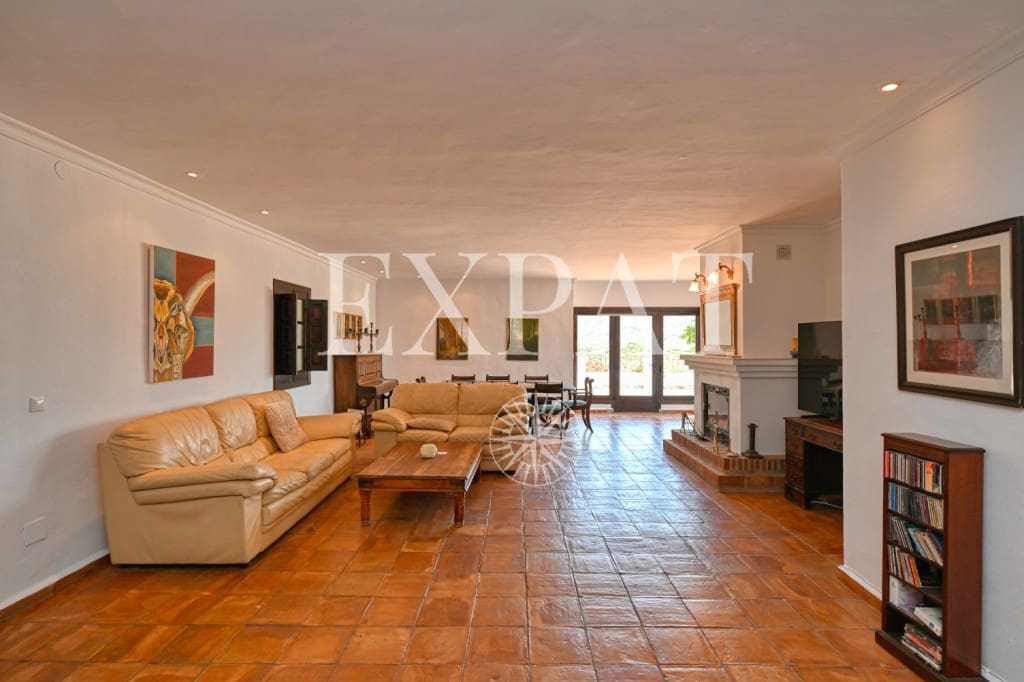 7 soveværelse Finca/Landehus til salg i Torrox med swimmingpool - € 880.000 (Ref: 6337745)