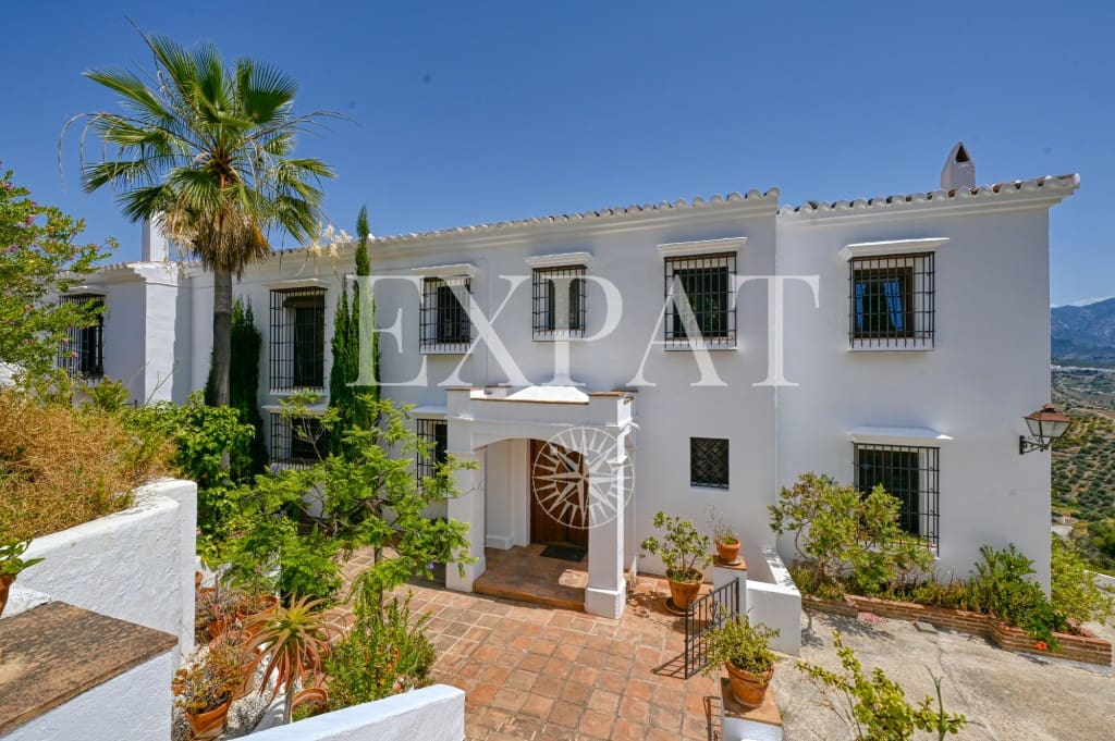 7 soveværelse Finca/Landehus til salg i Torrox med swimmingpool - € 880.000 (Ref: 6337745)