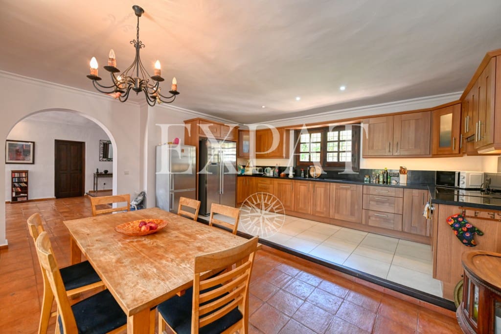 7 soveværelse Finca/Landehus til salg i Torrox med swimmingpool - € 880.000 (Ref: 6337745)