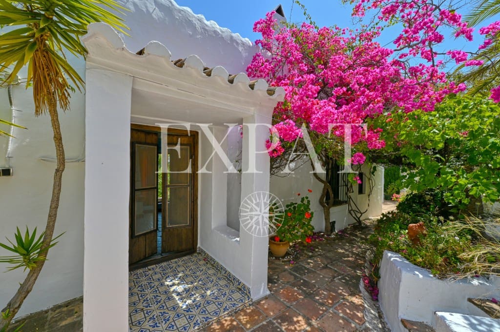 7 soveværelse Finca/Landehus til salg i Torrox med swimmingpool - € 880.000 (Ref: 6337745)