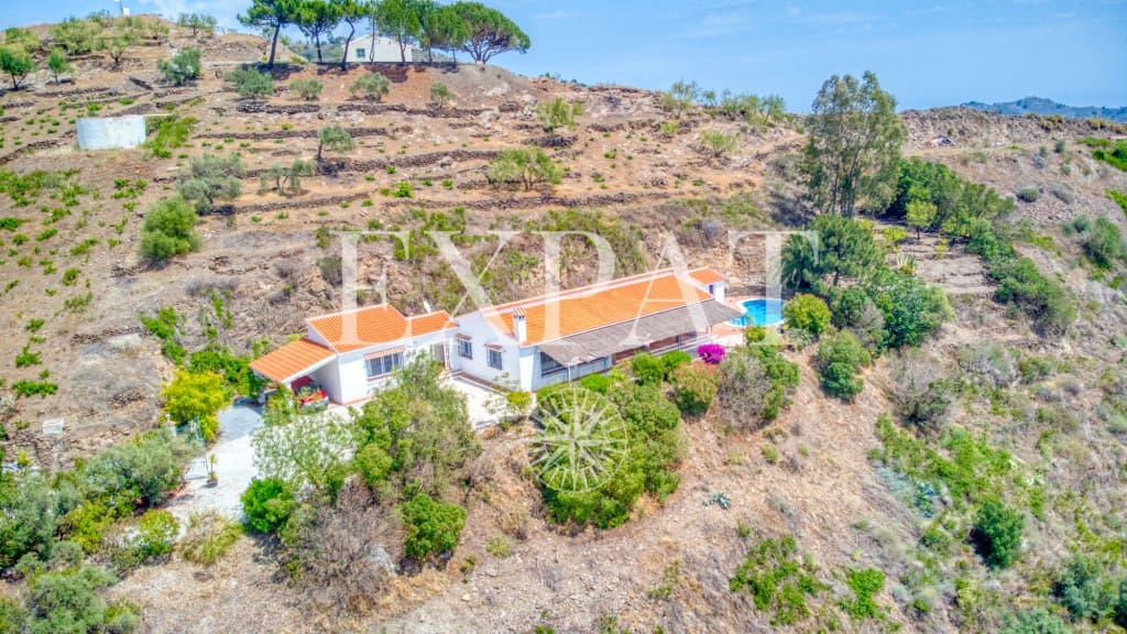 2 bedroom Finca/Country House for sale in Sayalonga with pool - € 455,000 (Ref: 7078054)