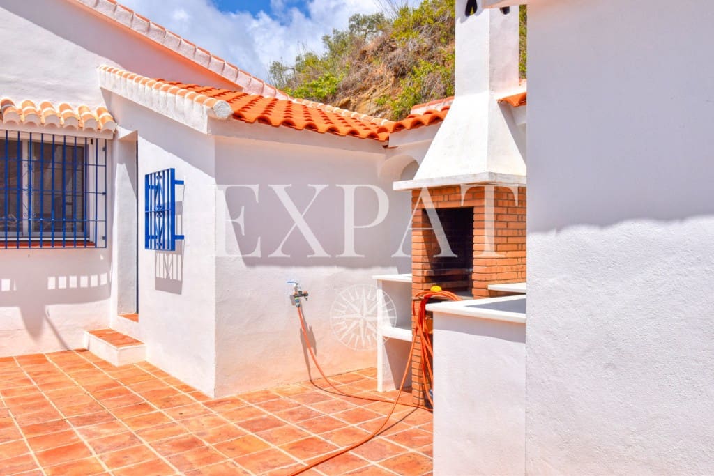 2 bedroom Finca/Country House for sale in Sayalonga with pool - € 455,000 (Ref: 7078054)